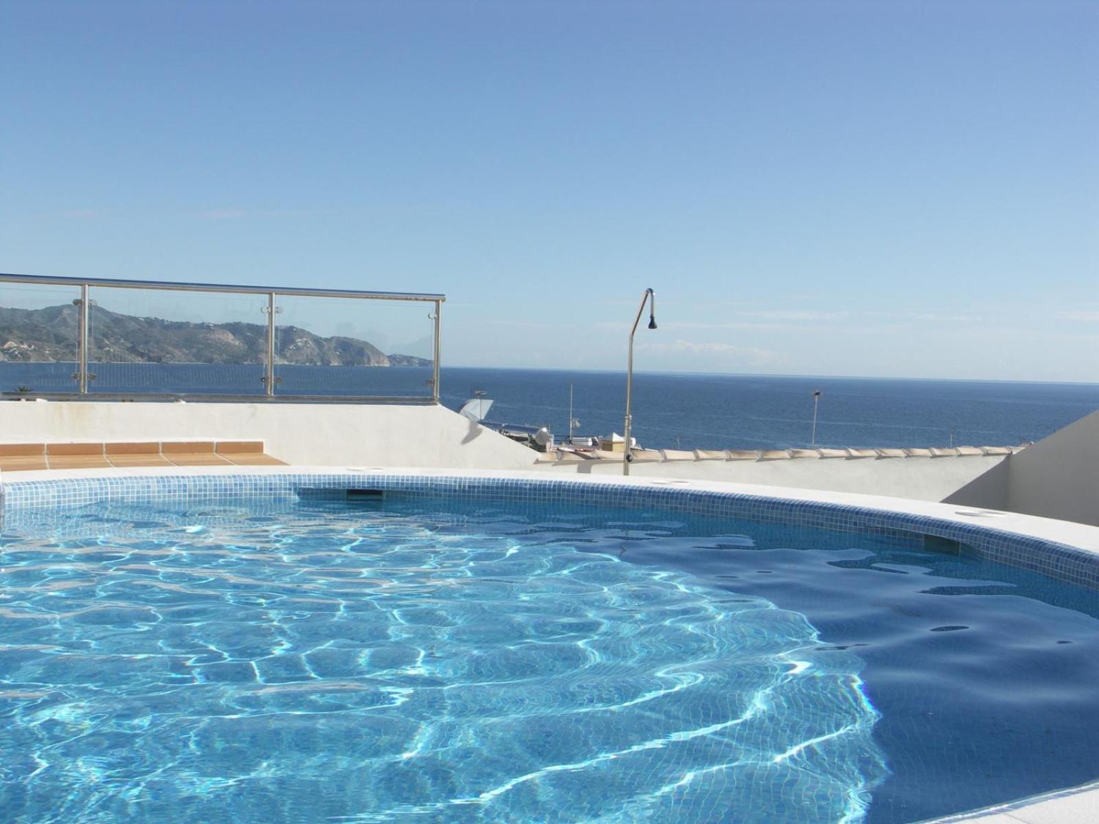 Apartamentos Plaza Espana Nerja Exterior photo