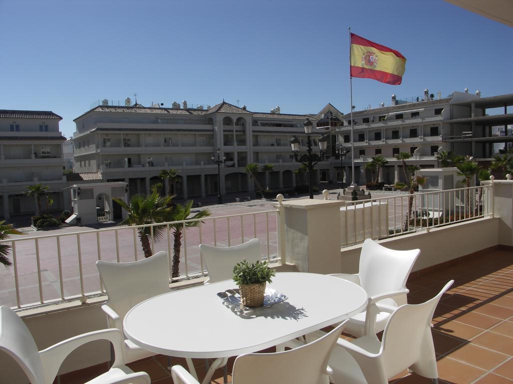 Apartamentos Plaza Espana Nerja Exterior photo